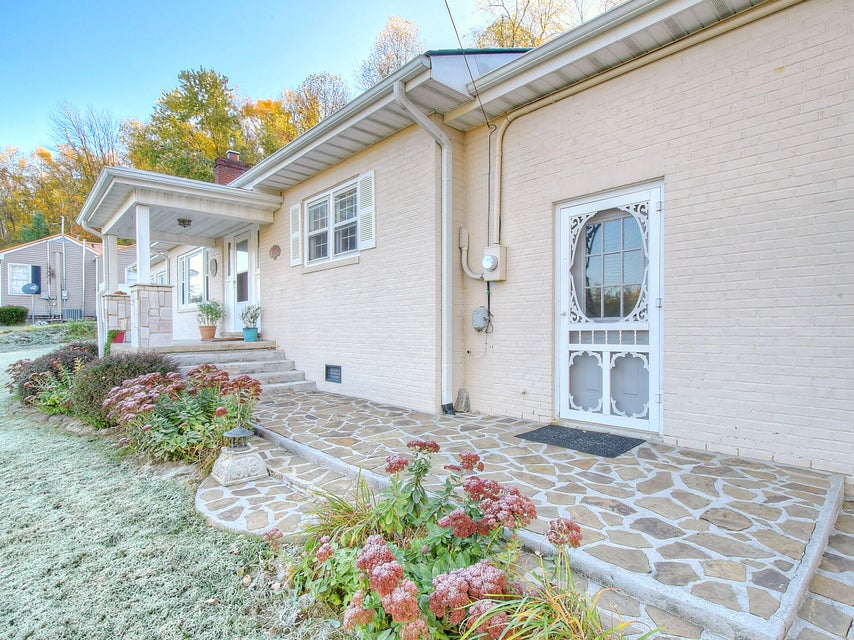 Photo #4: 1840 G Street
