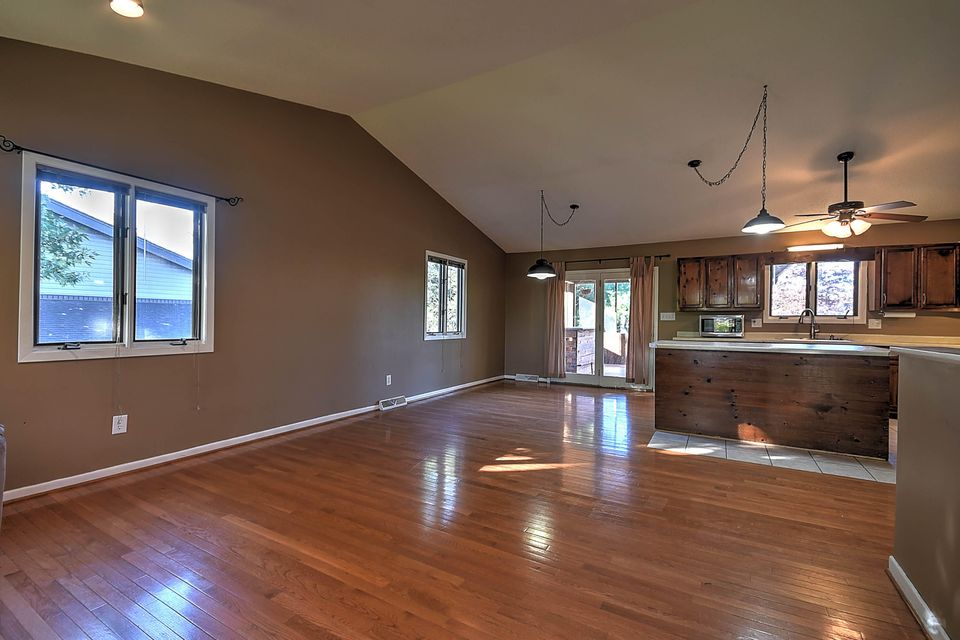 Photo #6: 4111 Bradford Lane