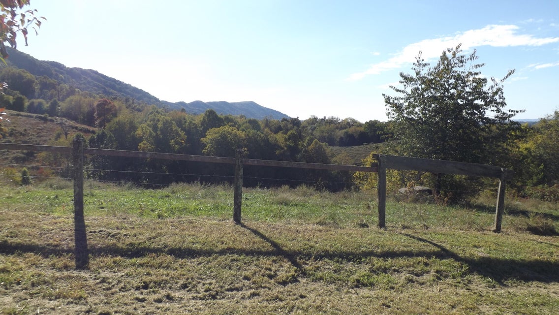 Photo #9: 1119 Clawhammer Dr. Drive