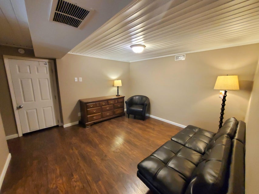 Photo #26: 804 Mosby Street