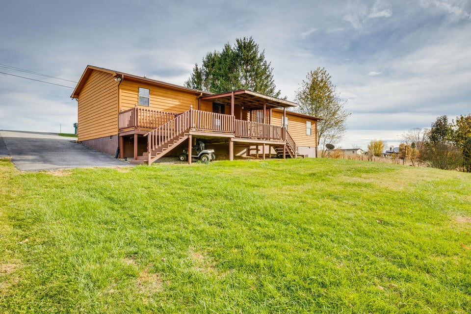 Photo #36: 744 Hawley Road