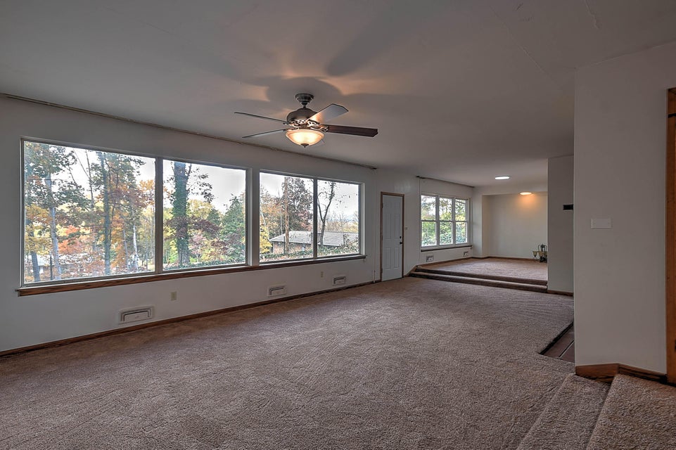 Photo #4: 1124 Castile Avenue