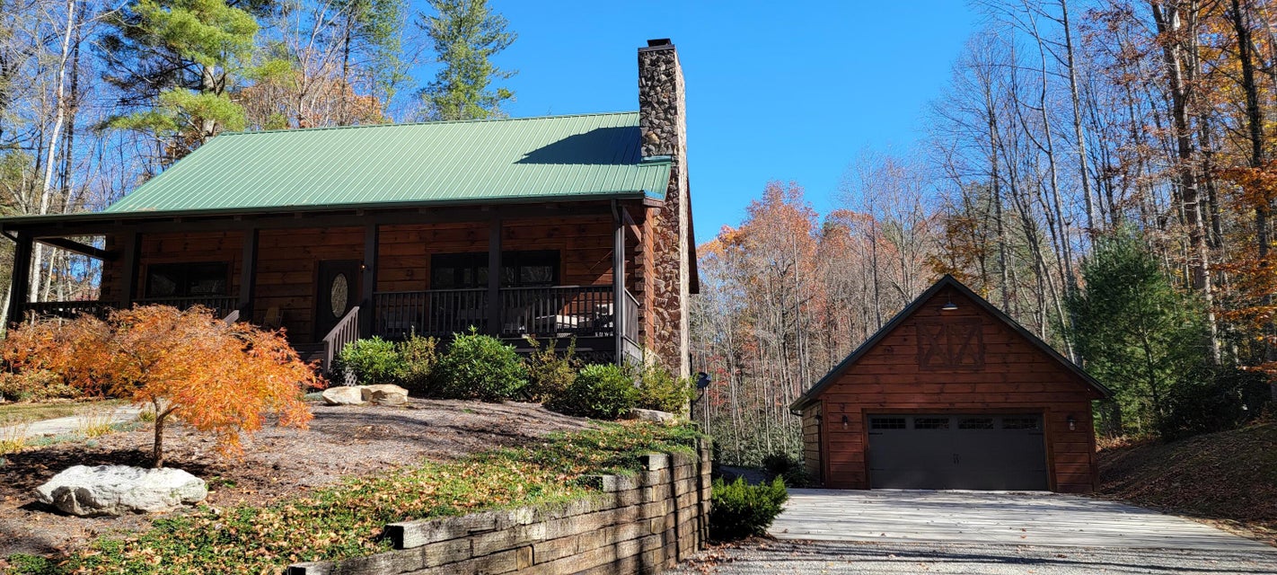 Photo #3: 215 Myrtle Drive