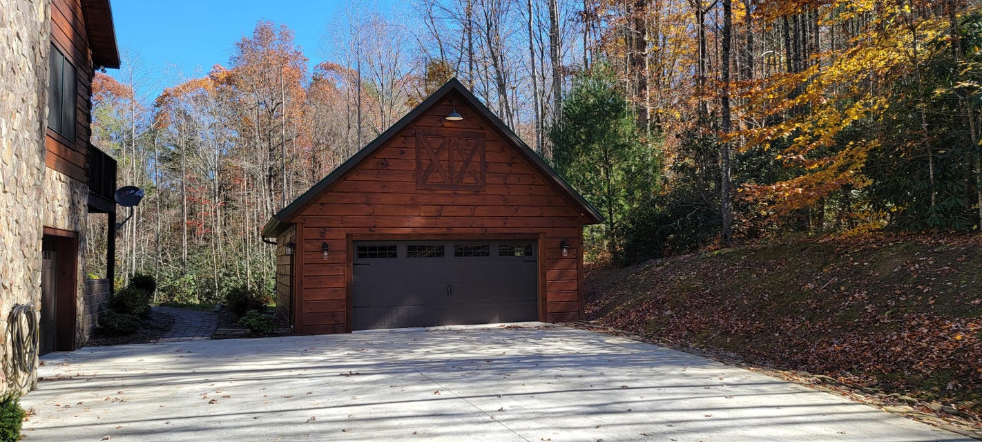 Photo #4: 215 Myrtle Drive