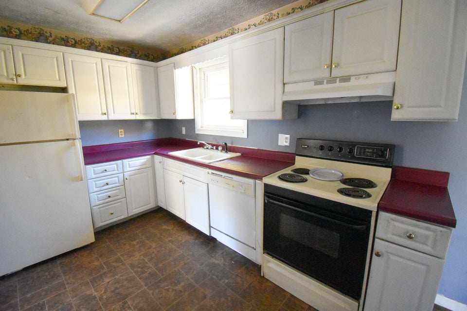 Photo #9: 309 Reno St