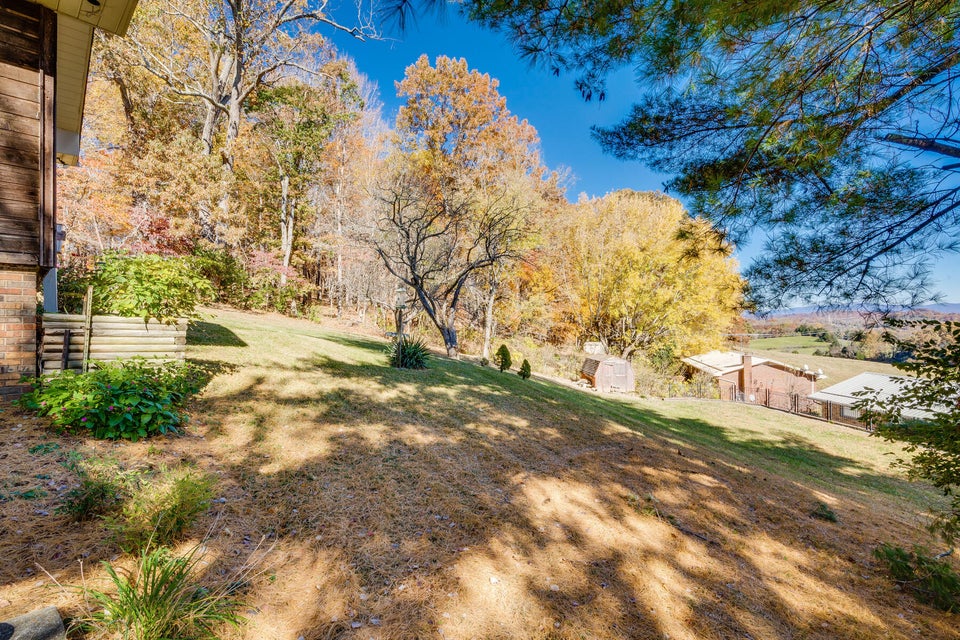 Photo #38: 212 Glendora Drive