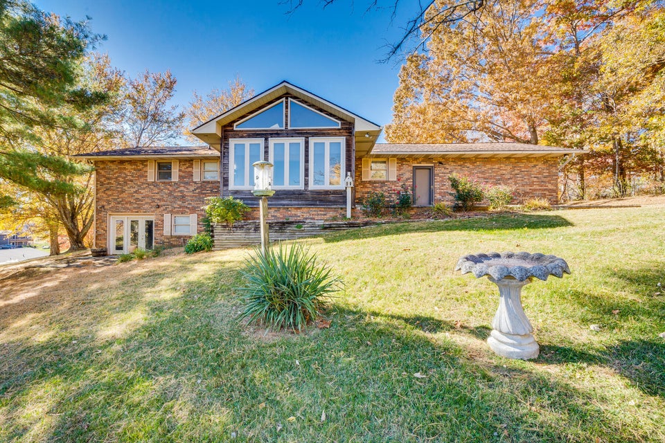 Photo #40: 212 Glendora Drive
