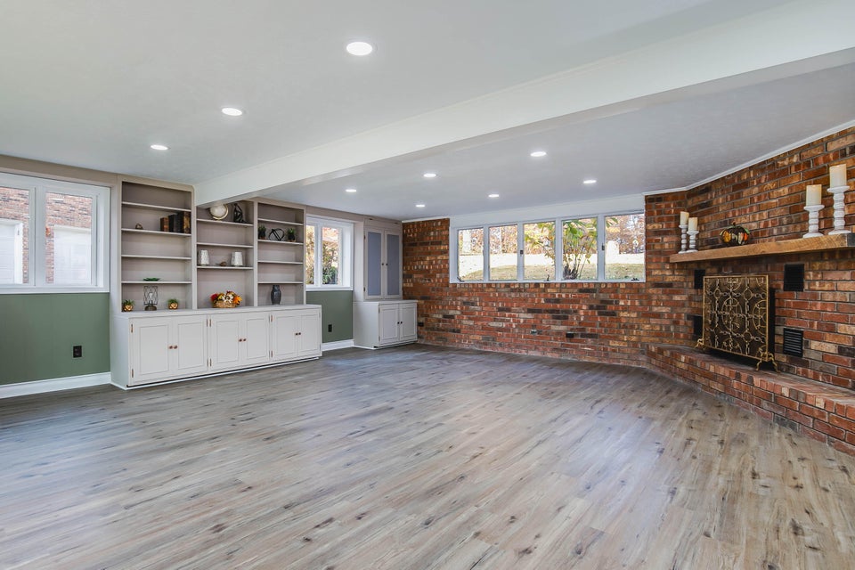 Photo #38: 917 Beechwood Drive