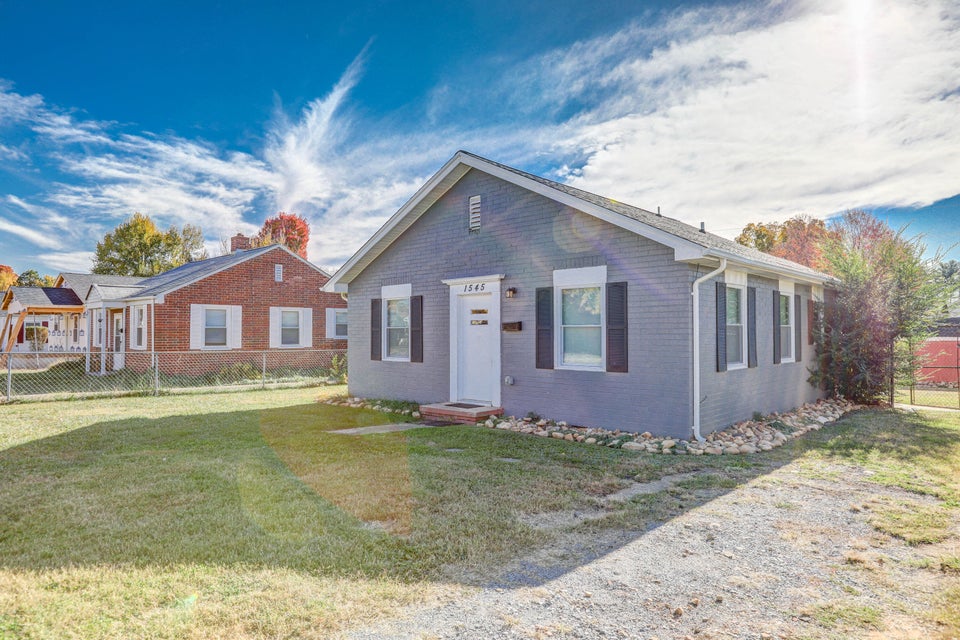 Photo #2: 1545 Sevier Avenue