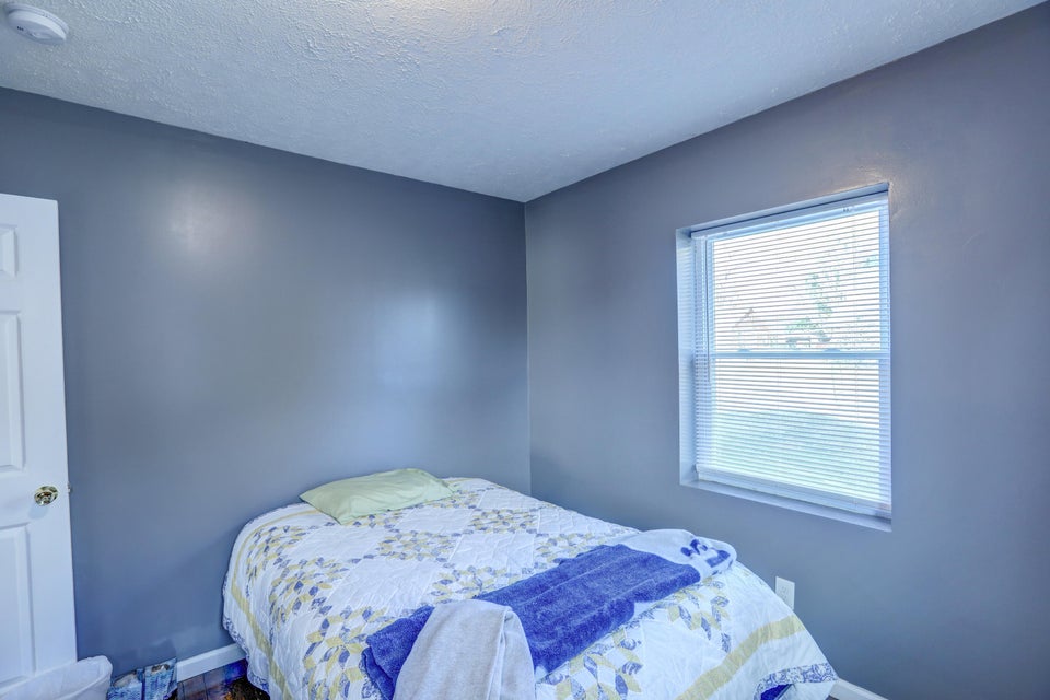 Photo #18: 1545 Sevier Avenue