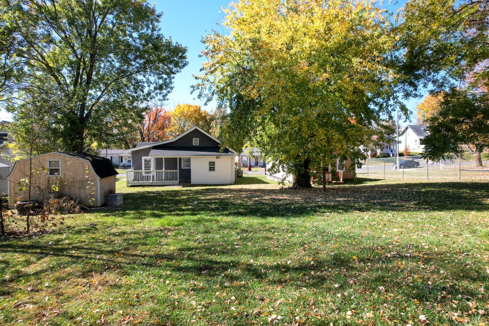 Photo #26: 912 Boone Street