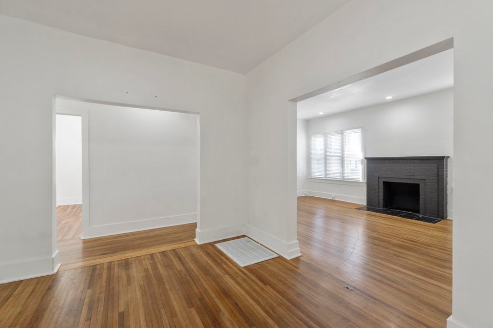 Photo #10: 912 Boone Street
