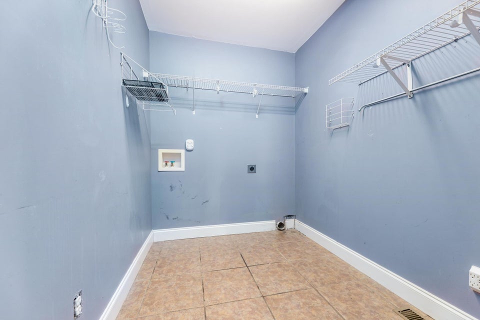 Photo #26: 9 Lynn Terrace Court