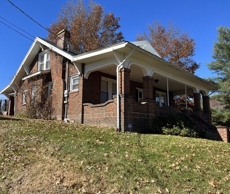 Photo #3: 4313 Porter Road