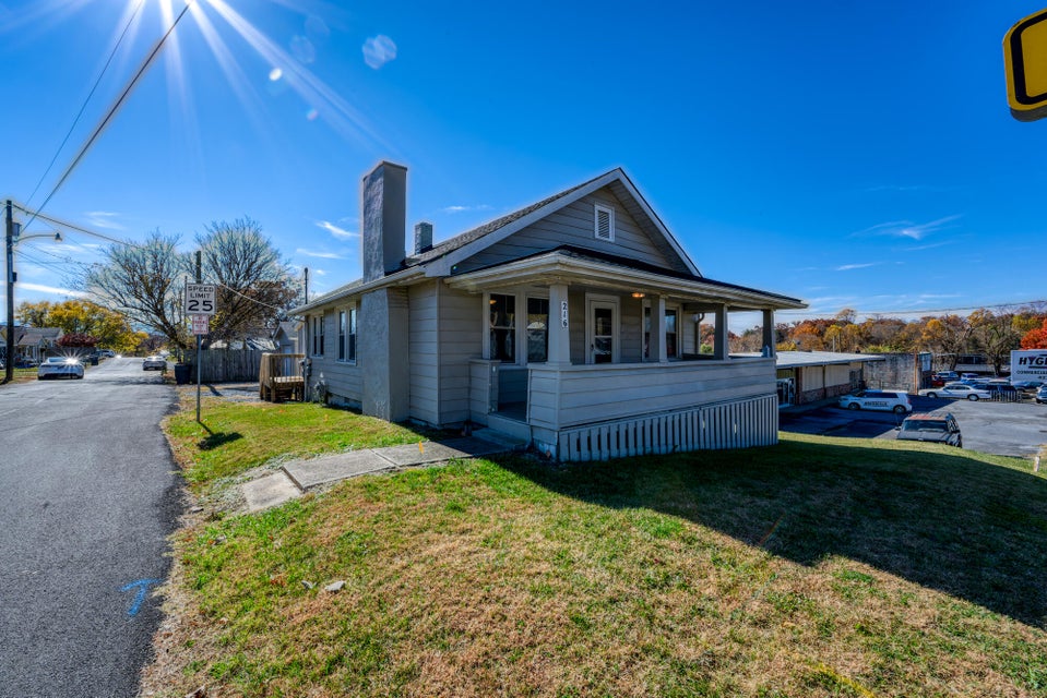 Photo #30: 216 Cedar Street