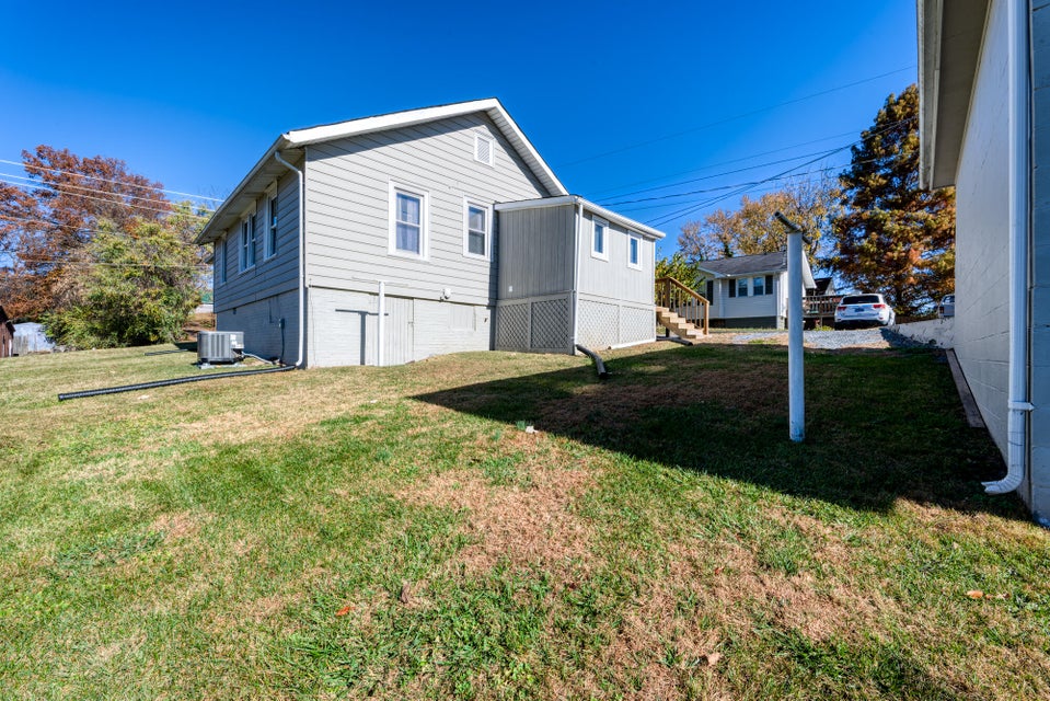 Photo #29: 216 Cedar Street