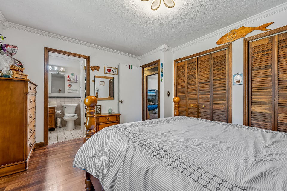 Photo #25: 4082 Spardale Street
