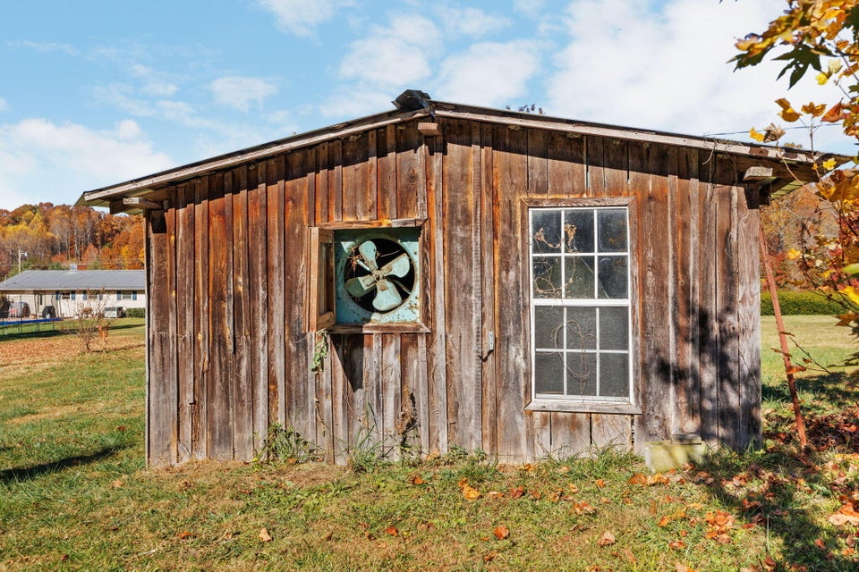 Photo #20: 215 Fordtown Road