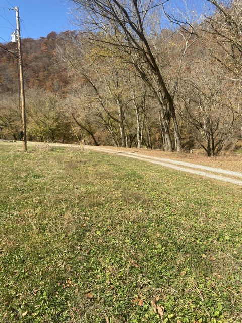 Photo #4: 149 Hilltop Lane