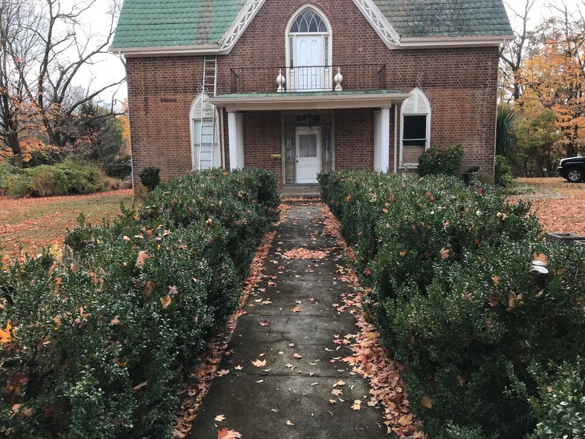 Photo #4: 403 Maple Avenue