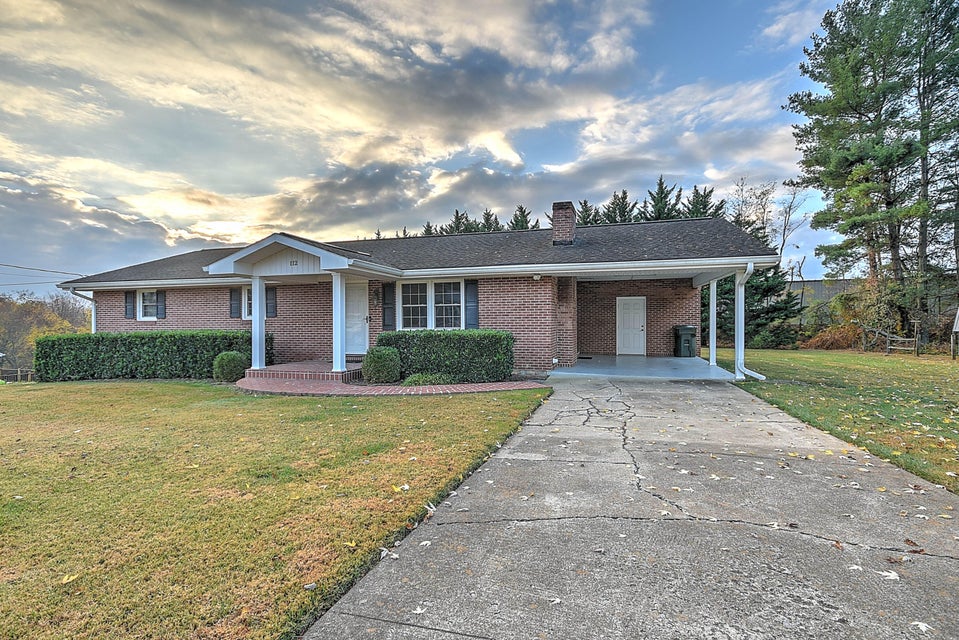 Photo #4: 112 Boone Avenue
