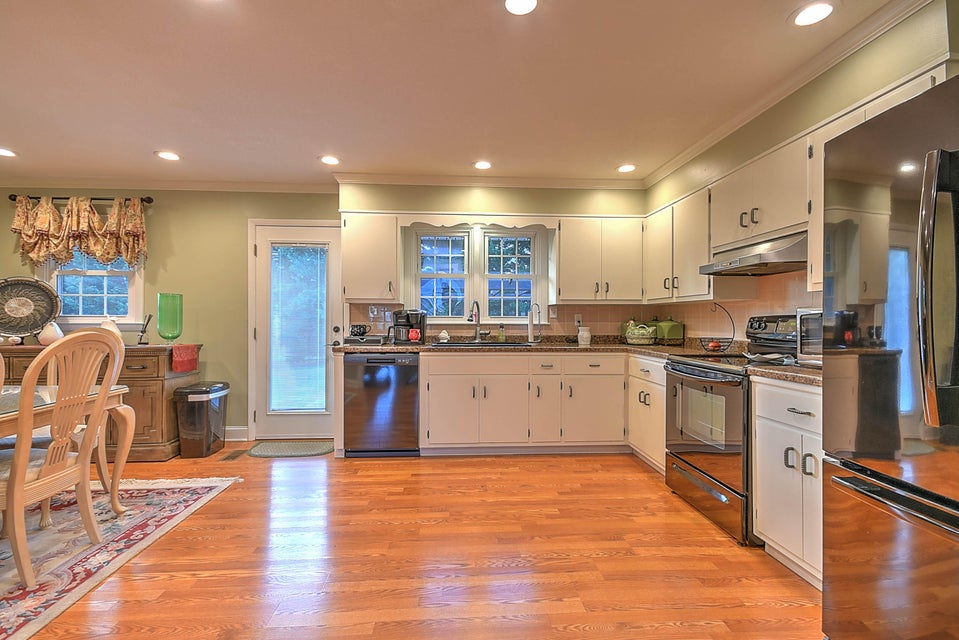 Photo #8: 112 Boone Avenue