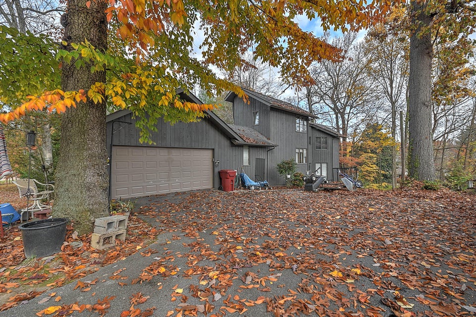 Photo #3: 1700 Tanglewood Lane