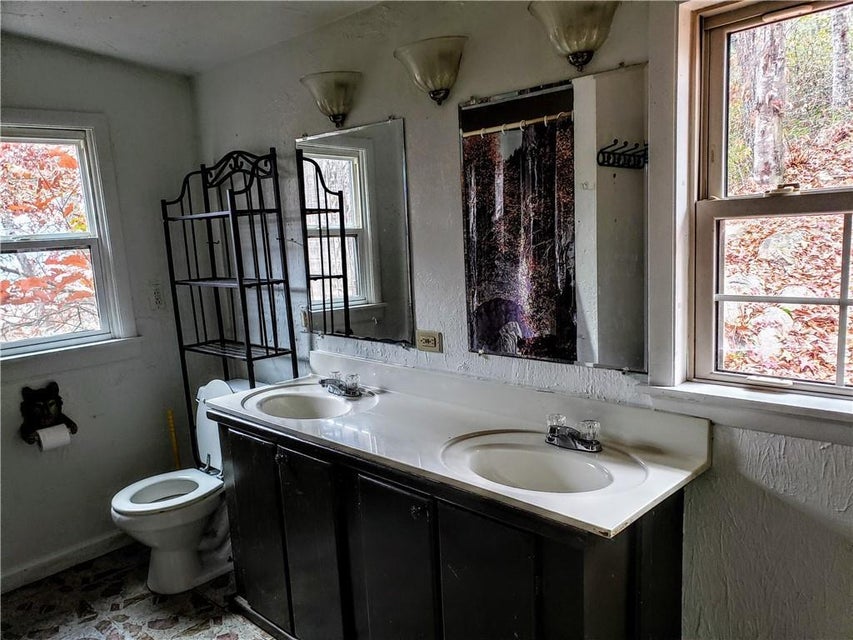 Photo #18: 536 Browns Ridge Lane