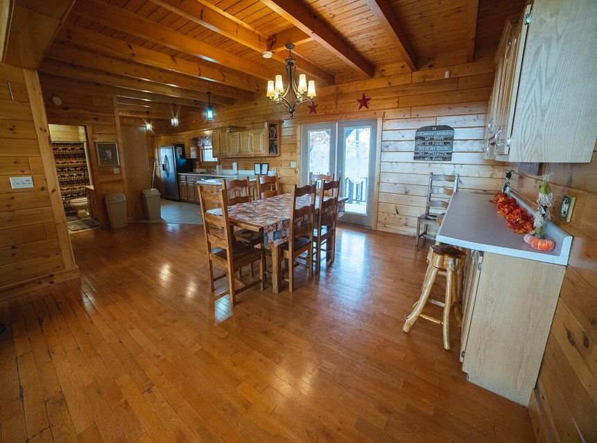 Photo #73: 556 Riverbluff Drive