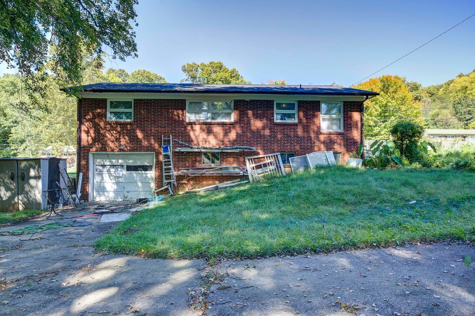 Photo #3: 2413 Melborne Drive