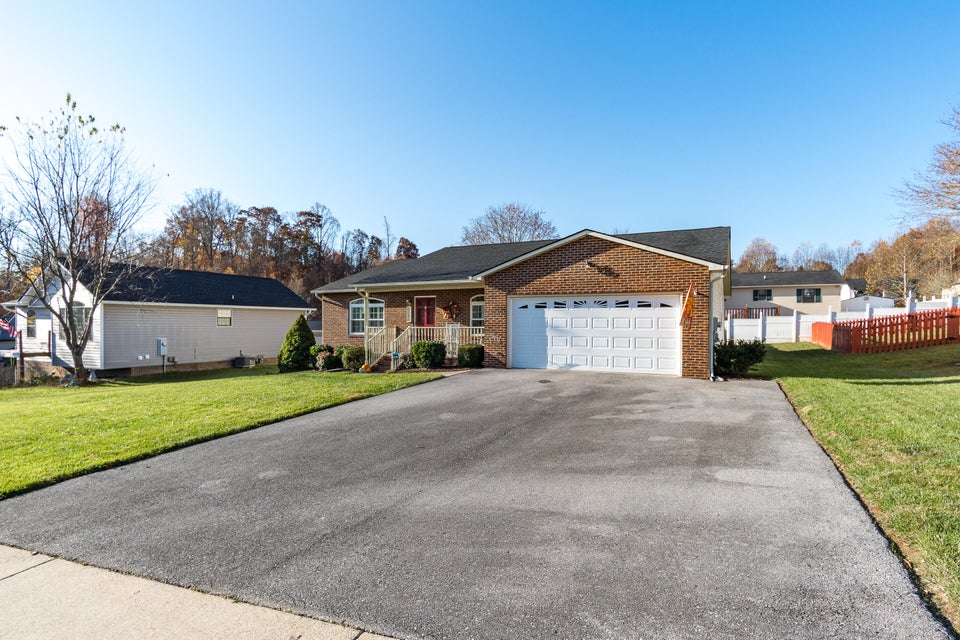 Photo #3: 3305 Lita Drive