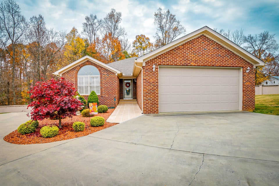 Photo #2: 283 Crockett Drive
