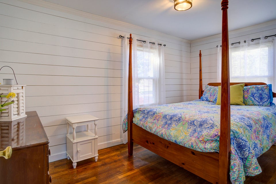 Photo #18: 1057 Moorland Avenue