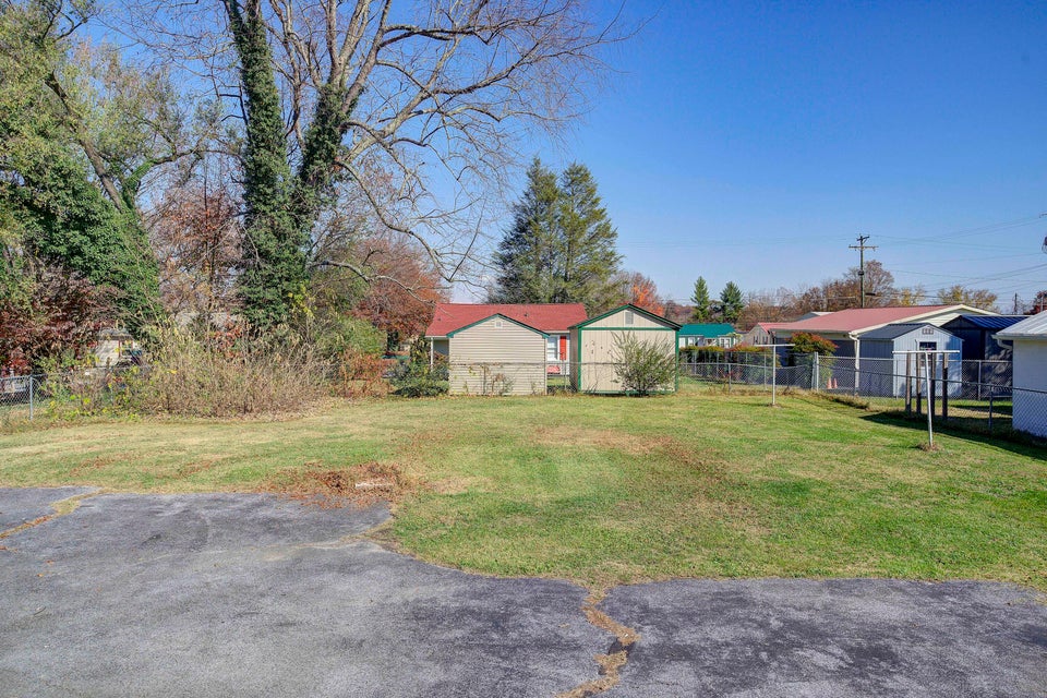 Photo #7: 1057 Moorland Avenue