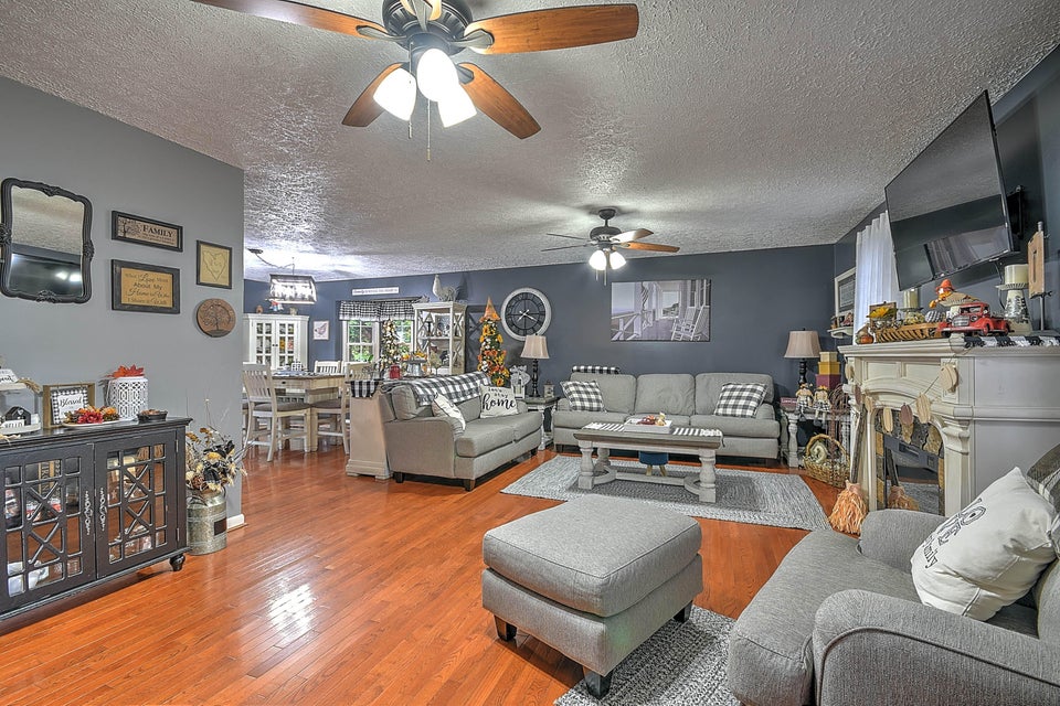 Photo #51: 488 Brookdale Drive