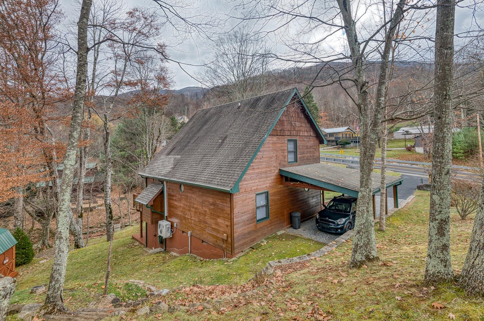 Photo #39: 102 Maple Brook Lane