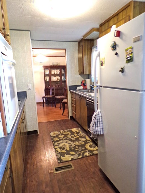 Photo #17: 403 Spruce Street