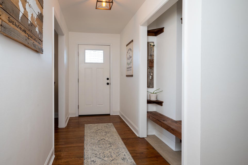Photo #8: 212 Pinon Drive
