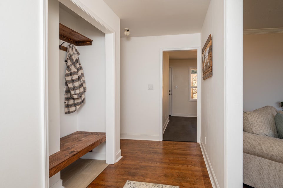 Photo #9: 212 Pinon Drive