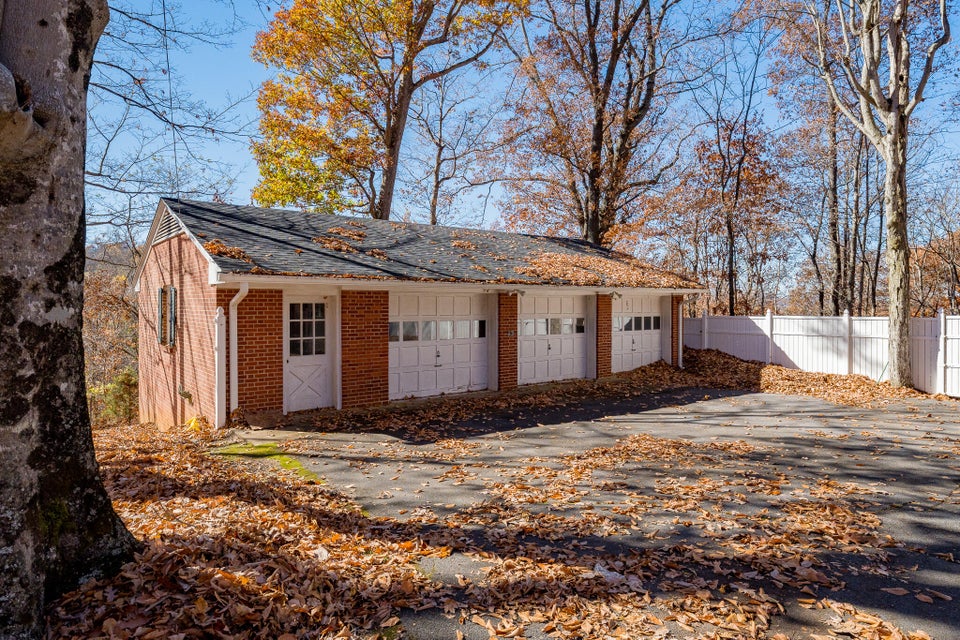 Photo #52: 3312 Butler Road