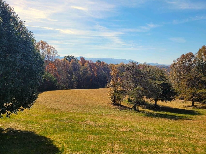 Photo #34: 610 Chestnut Ridge Road