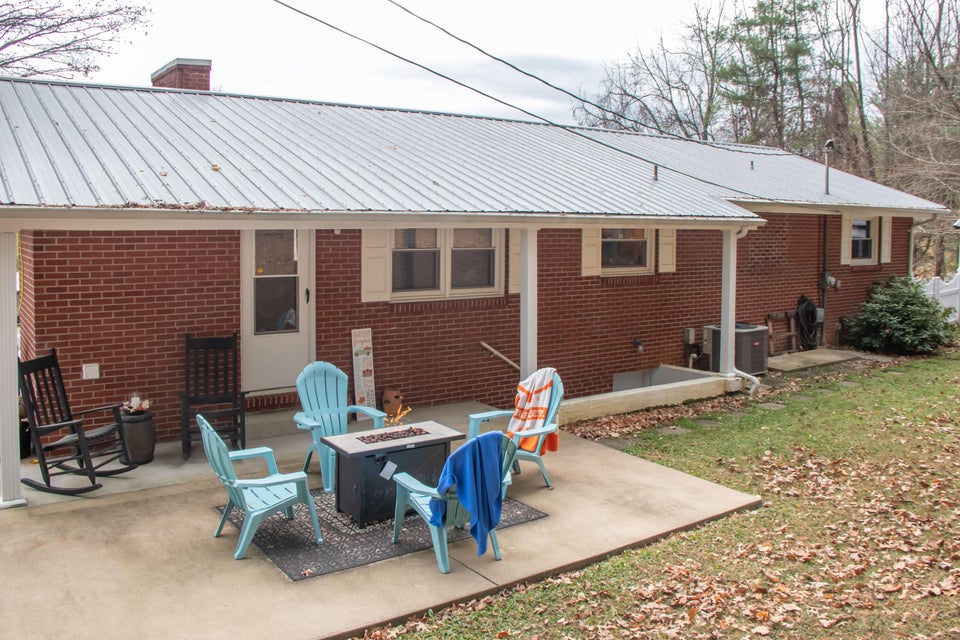Photo #36: 410 Blakley Drive
