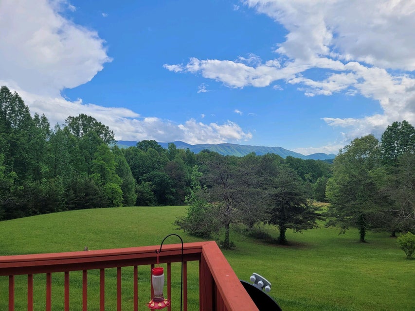 Photo #33: 610 Chestnut Ridge Road