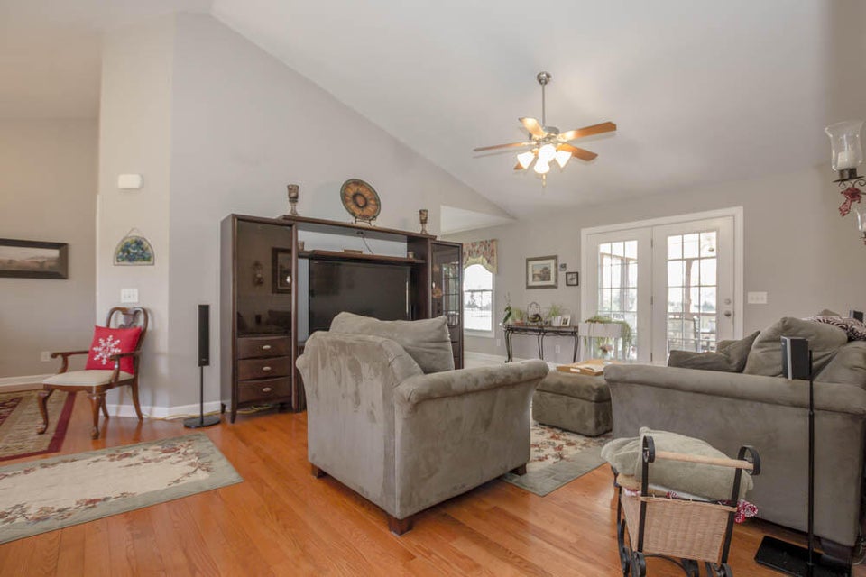 Photo #7: 158 Anderson Street