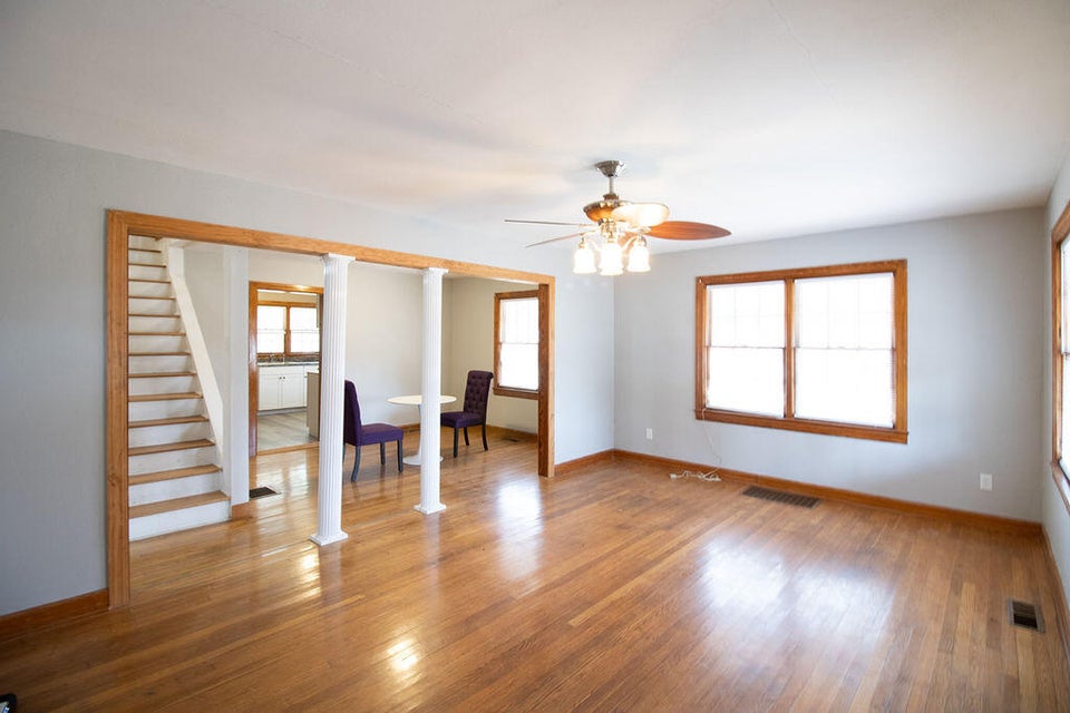 Photo #7: 401 Hillcrest Drive