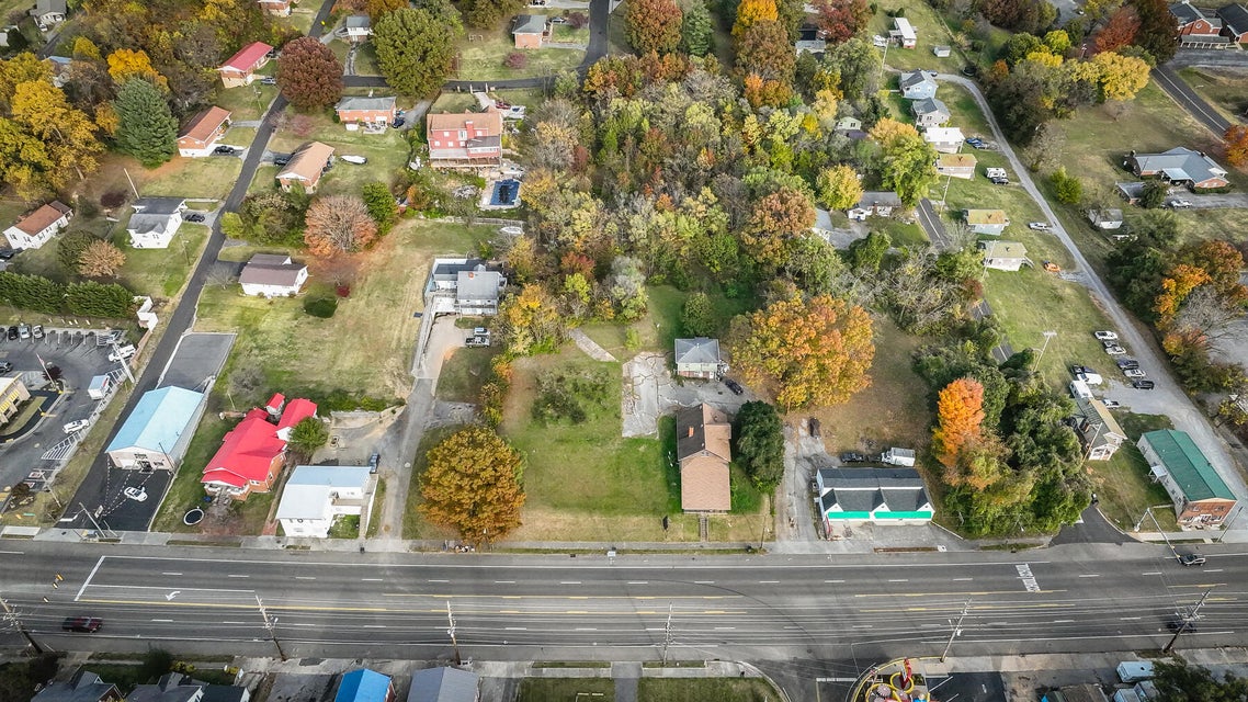 Photo #2: 1401 Lynn Garden Drive