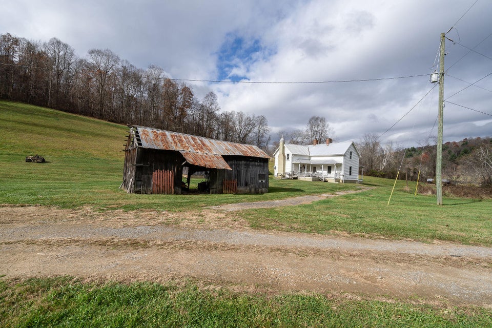 Photo #12: 15394 Tobyhanna Road