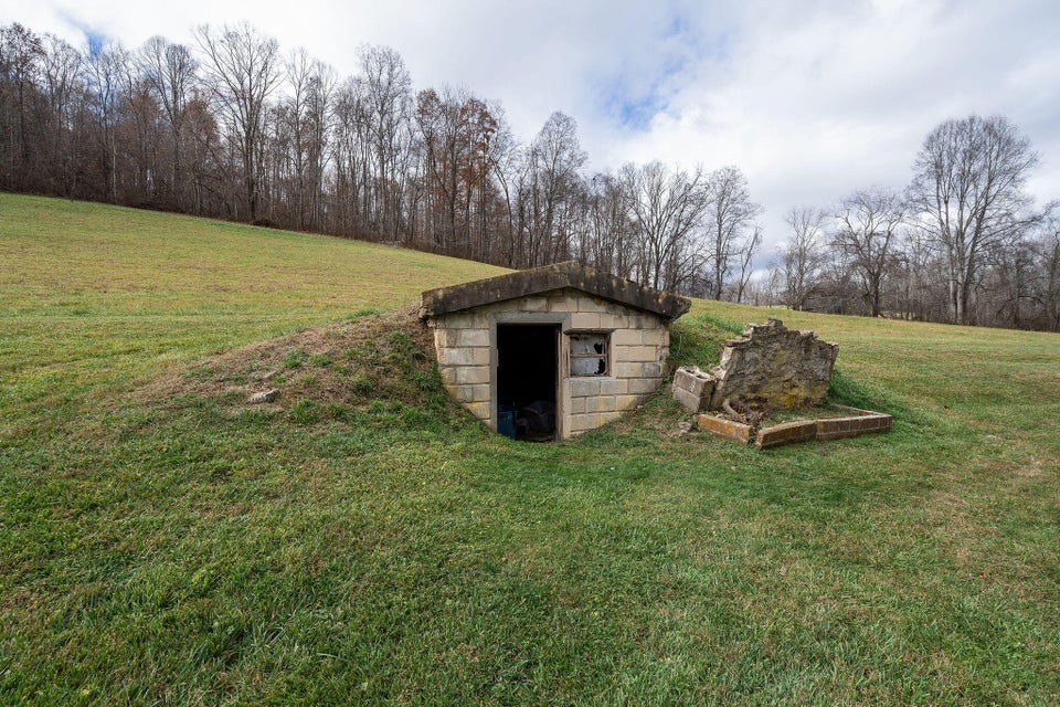 Photo #15: 15394 Tobyhanna Road