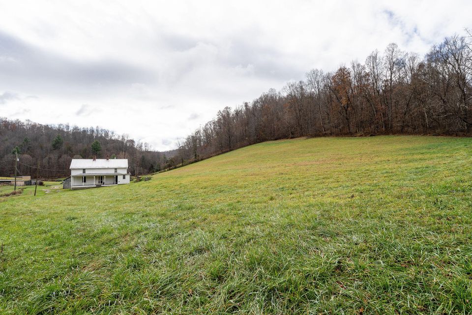 Photo #18: 15394 Tobyhanna Road