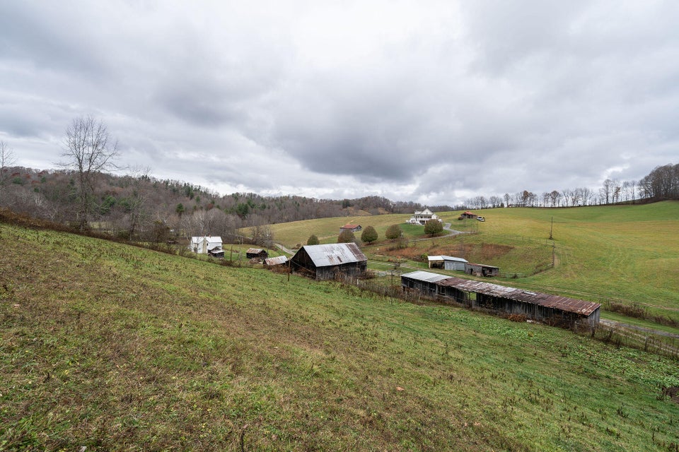 Photo #30: 15394 Tobyhanna Road